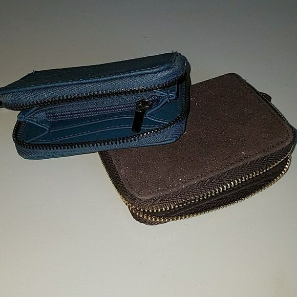Bundle Of two wallets (E5) - Picture 1 of 3